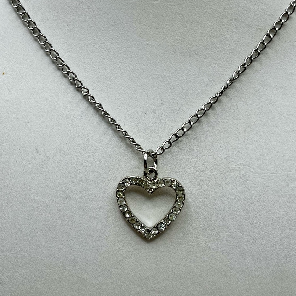 Elegant Silver Heart Pendant Necklace